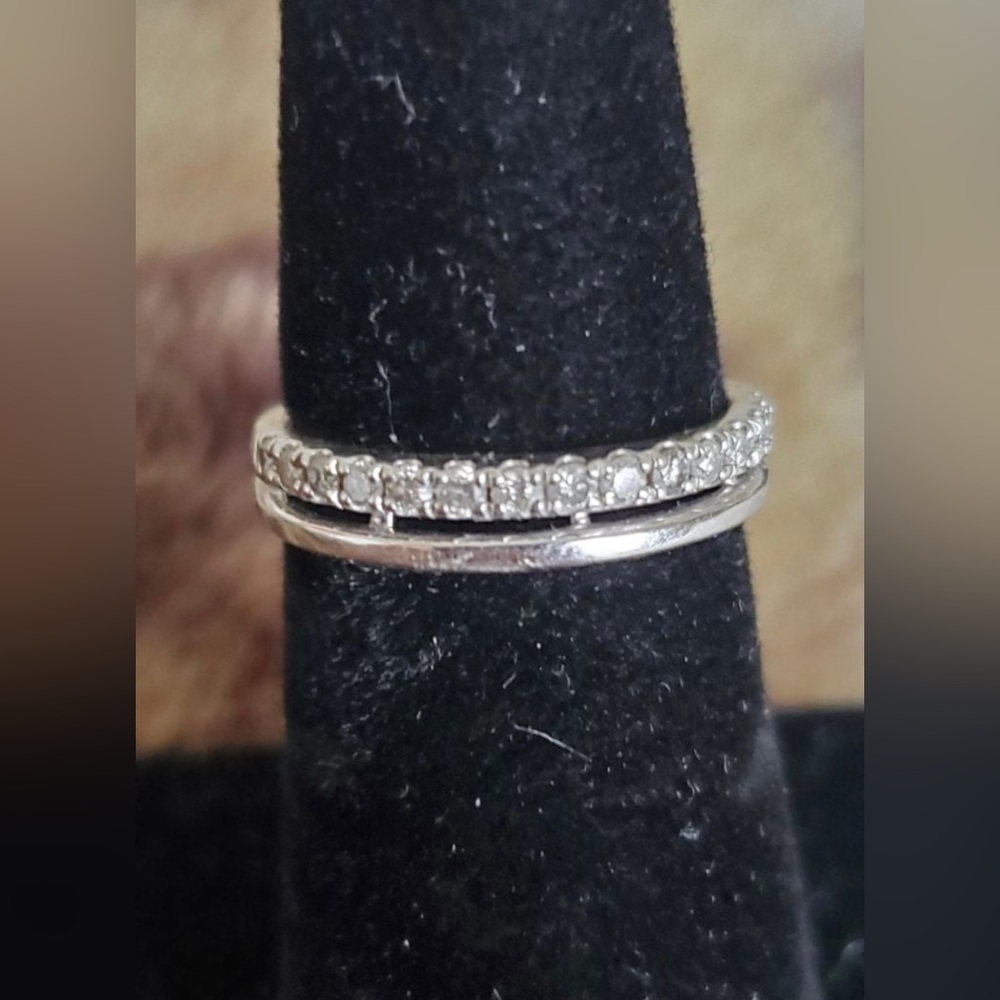 10k diamond ring